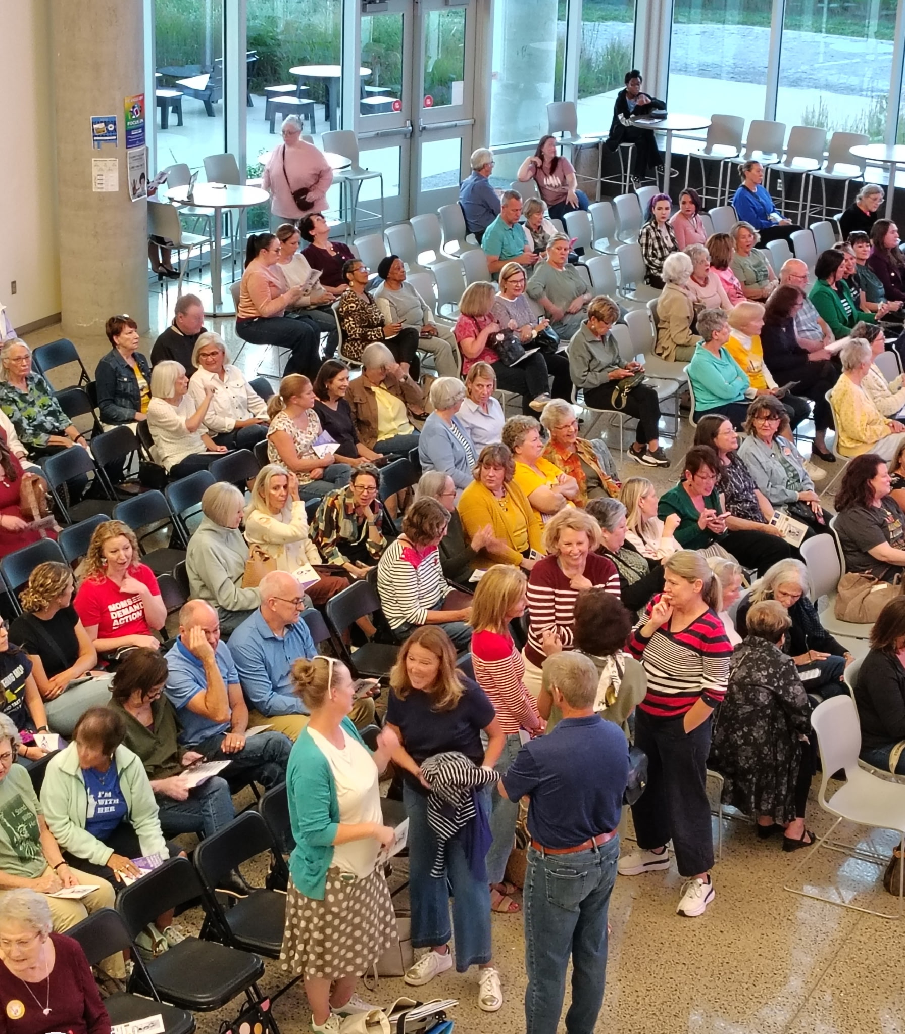 A large Do Something MO community gathering